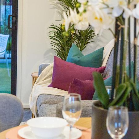 شقة Urban Elegance - 2 Bed, 2 Bath In The Cbd كريستتشيرش المظهر الخارجي الصورة